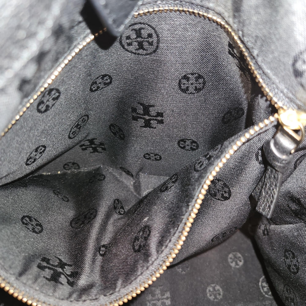 Tory Burch Black and Gold Shoulder Bag - Picture 12 of 16